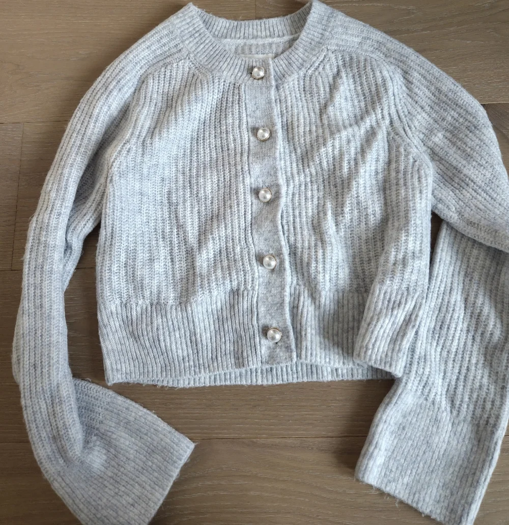 Abercrombie Crew Pearl Cardigan - Grey - Picture 3 of 4